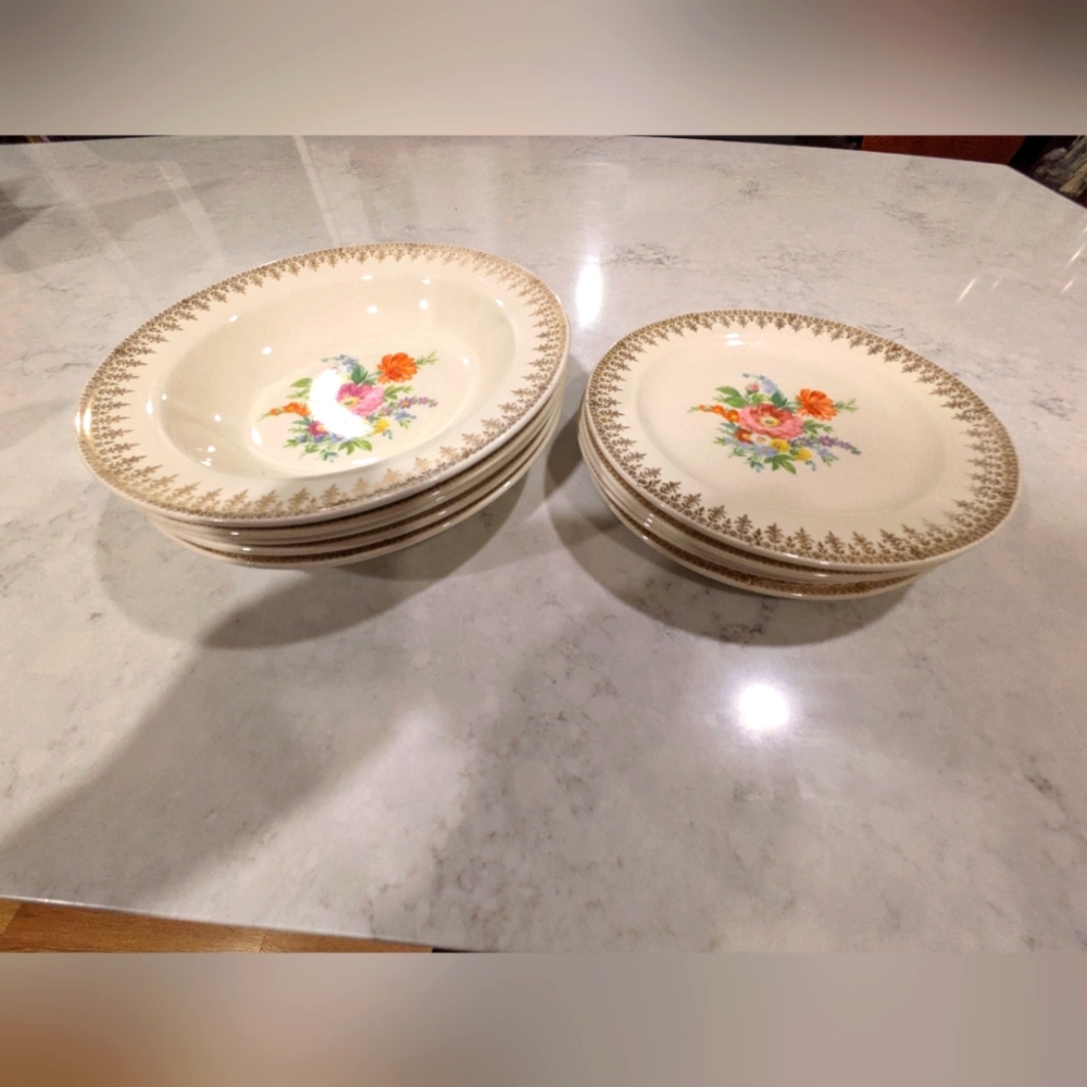 10 Plates 22 Kt. Gold Trim